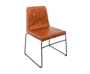 cadeira estofada cloé eco leather caramelo