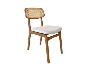 cadeira com encosto de palhinha milo off white vista diagonal para uso em mesa de jantar moderna